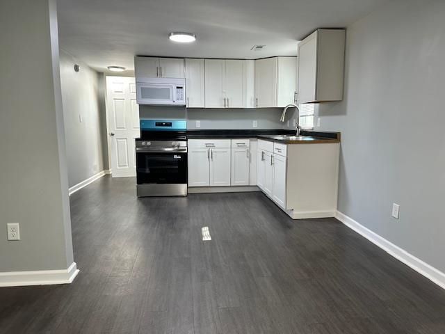 7841 S Washington St, Haysville, KS 67060