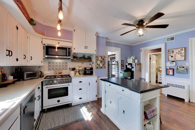 310 W Kirchhoff Road, Arlington Heights, IL 60005