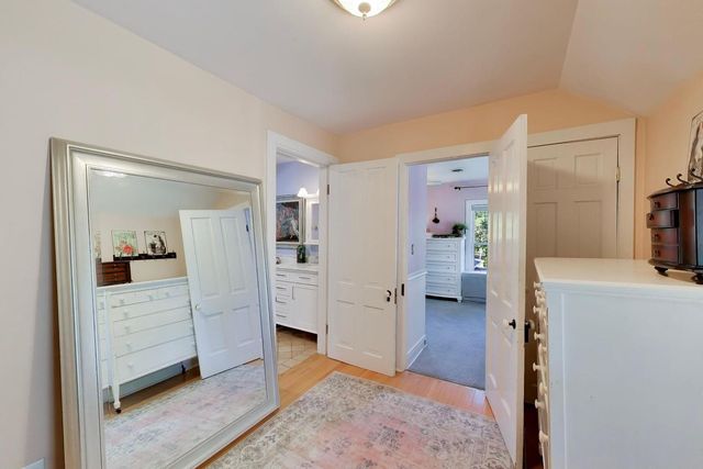 310 W Kirchhoff Road, Arlington Heights, IL 60005