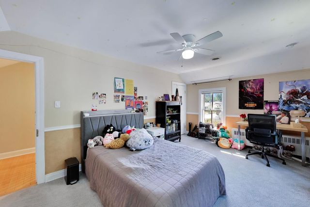 310 W Kirchhoff Road, Arlington Heights, IL 60005