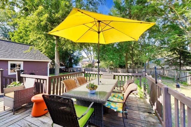 310 W Kirchhoff Road, Arlington Heights, IL 60005