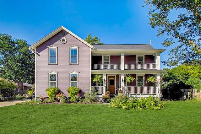 310 W Kirchhoff Road, Arlington Heights, IL 60005