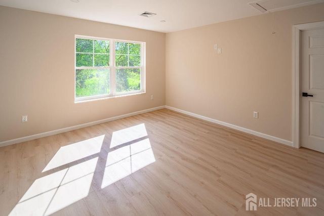 10-A Delar Parkway A, Franklin Twsp, NJ 08823