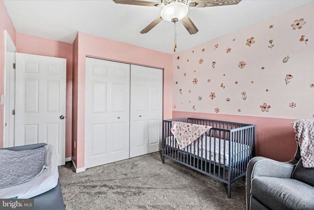 1008 HEARTHRIDGE LN, York, PA 17404