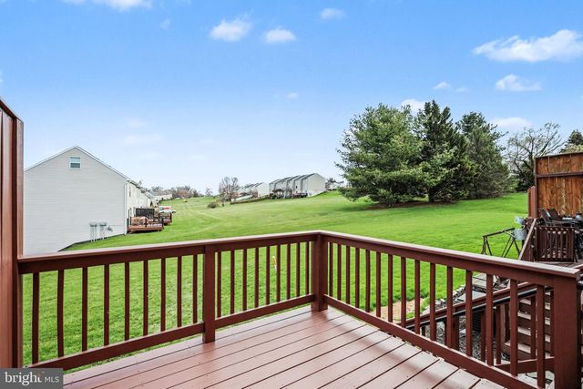 1008 HEARTHRIDGE LN, York, PA 17404