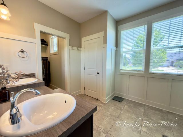 11127 Waterpoint Drive, Allendale Twp, MI 49401