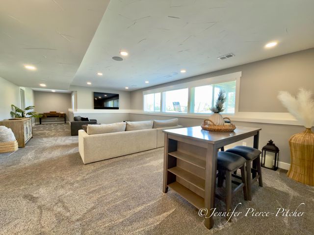 11127 Waterpoint Drive, Allendale Twp, MI 49401