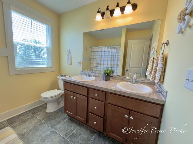 11127 Waterpoint Drive, Allendale Twp, MI 49401