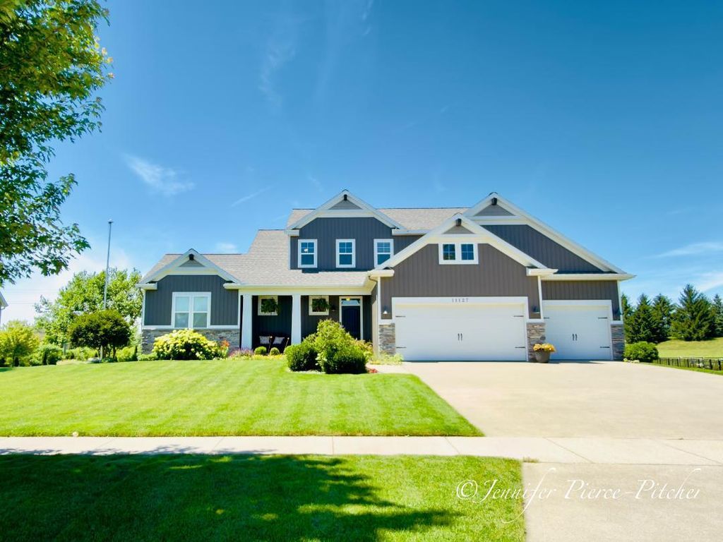 11127 Waterpoint Drive, Allendale Twp, MI 49401