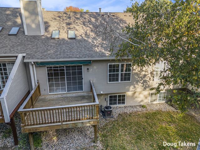 681 Strawberry Valley Avenue, Comstock Park, MI 49321