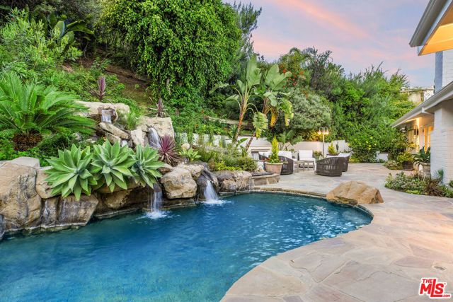 341 Surfview Drive, Pacific Palisades (los Angeles), CA 90272