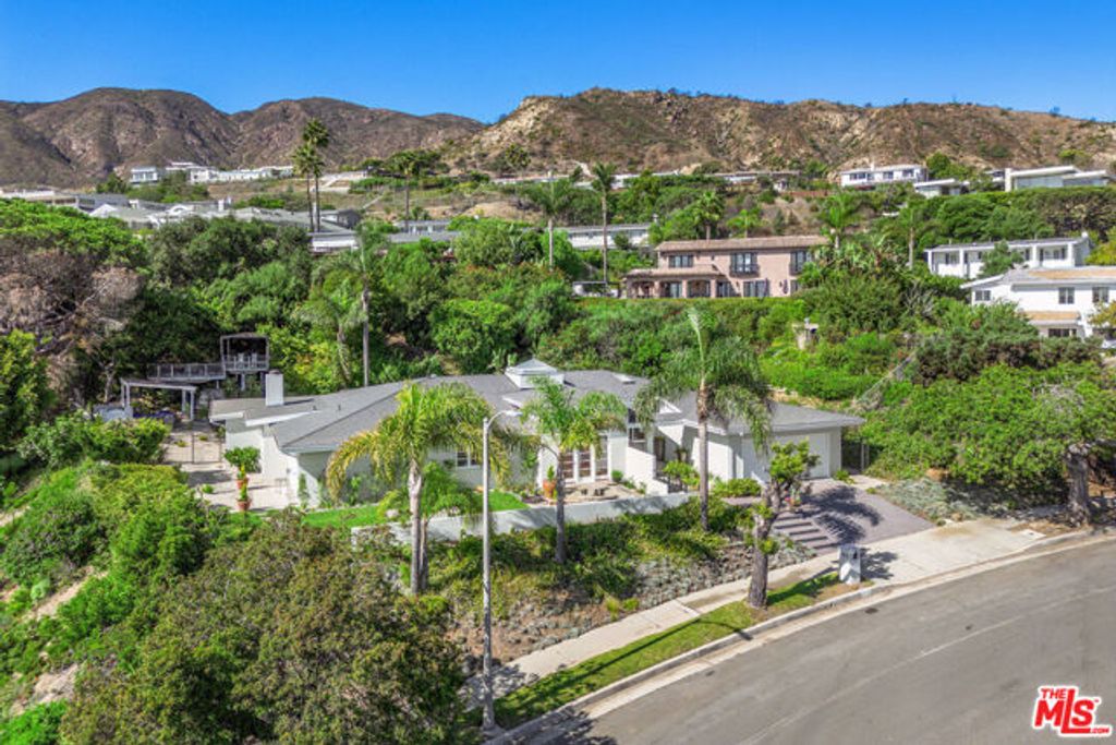 341 Surfview Drive, Pacific Palisades (los Angeles), CA 90272