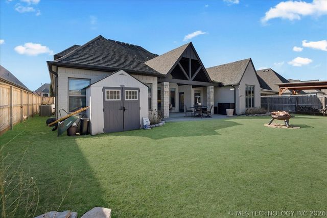 6751 E 124th Street S, Bixby, OK 74008