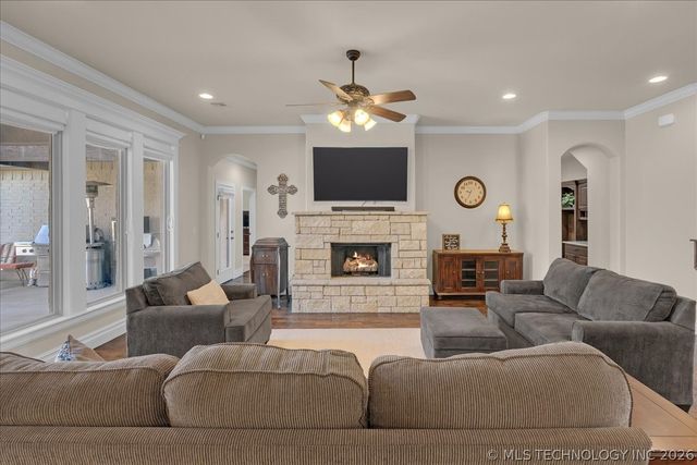 6751 E 124th Street S, Bixby, OK 74008