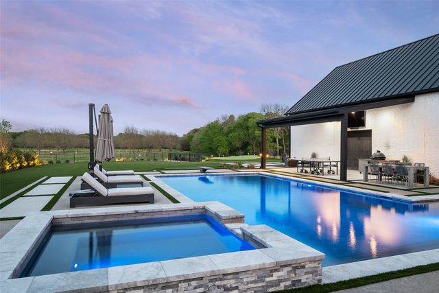 1411 Red Oak Trail, Fairview, TX 75069