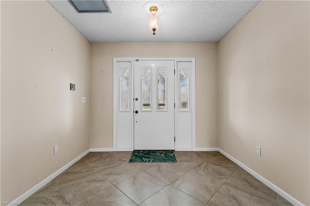 1238 N Brandywine CIR, FORT MYERS, FL 33919 — photo 3