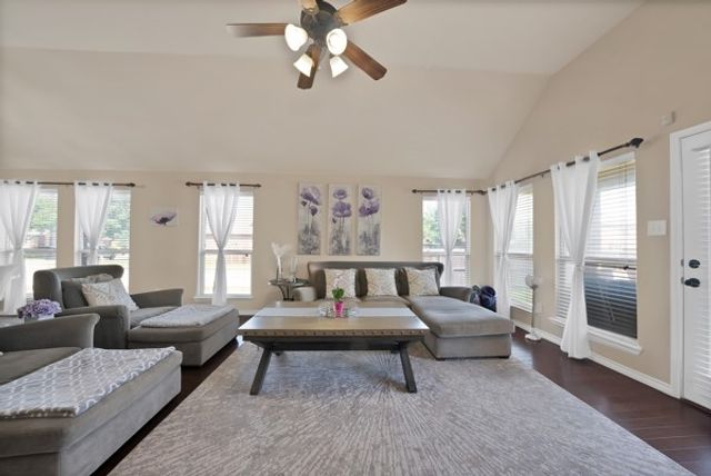 10401 Flat Creek Trl, Mckinney, TX 75072