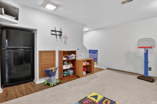 51801 Westport Court, Granger, IN 46530