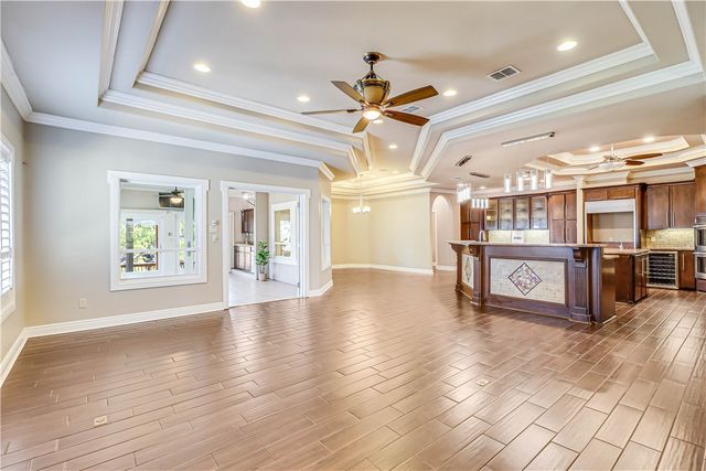 113 Bay Ct, Aransas Pass, TX 78336