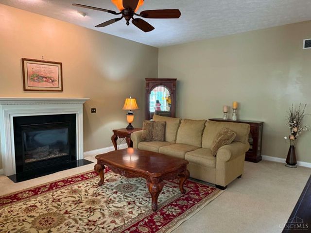 1443 Meadow View Lane, Turtle Creek Twp, OH 45036