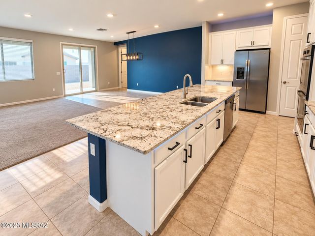 7374 S Via Plaza Del Maya, Tucson, AZ 85756
