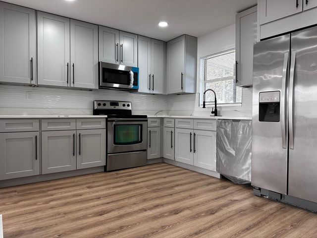 933 WINDSOR STREET, Lakeland, FL 33803