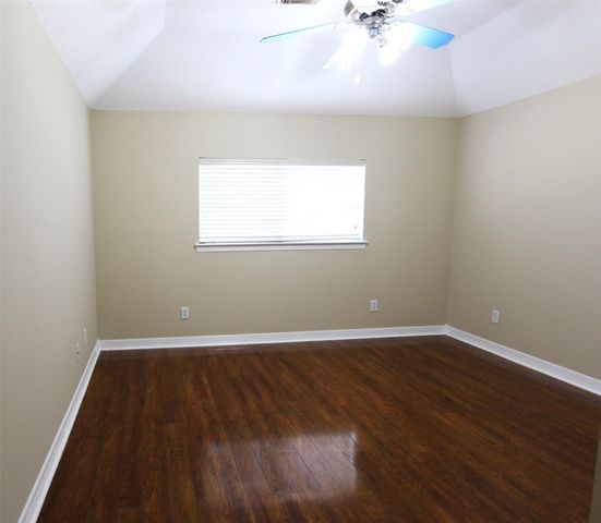 1410 Caine Hill Court, League City, TX 77573