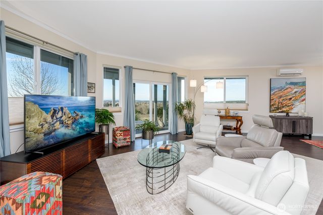 21 American Eagle Drive, Sequim, WA 98382