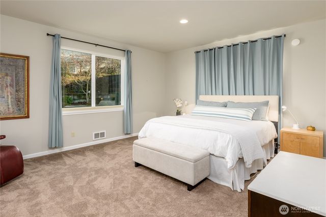 21 American Eagle Drive, Sequim, WA 98382