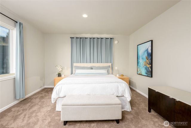 21 American Eagle Drive, Sequim, WA 98382