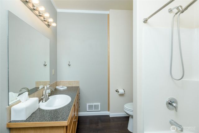 21 American Eagle Drive, Sequim, WA 98382