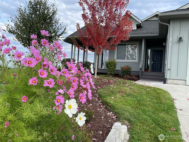 21 American Eagle Drive, Sequim, WA 98382