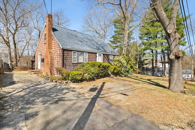 7 Cedar Cir, Randolph, MA 02368