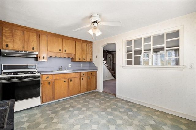 7 Cedar Cir, Randolph, MA 02368