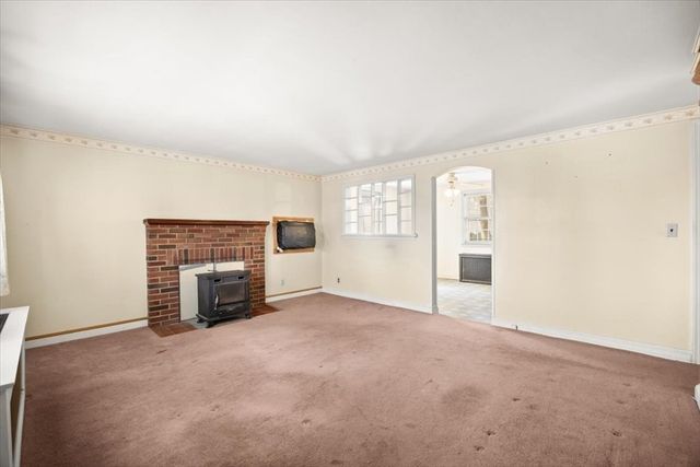 7 Cedar Cir, Randolph, MA 02368