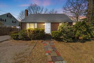 7 Cedar Cir, Randolph, MA 02368