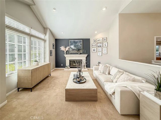 3427 Woodburn Avenue, Westlake Village, CA 91361