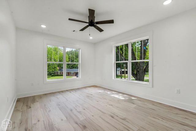 2005 Wood Street, Jonesboro, AR 72401