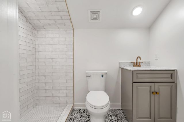 2005 Wood Street, Jonesboro, AR 72401