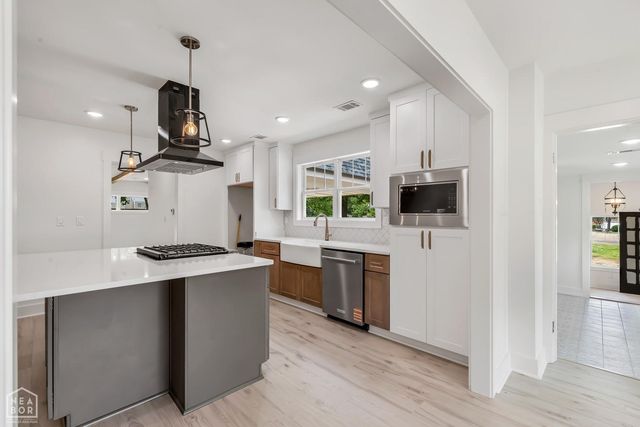 2005 Wood Street, Jonesboro, AR 72401