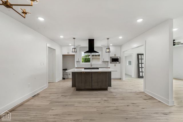 2005 Wood Street, Jonesboro, AR 72401