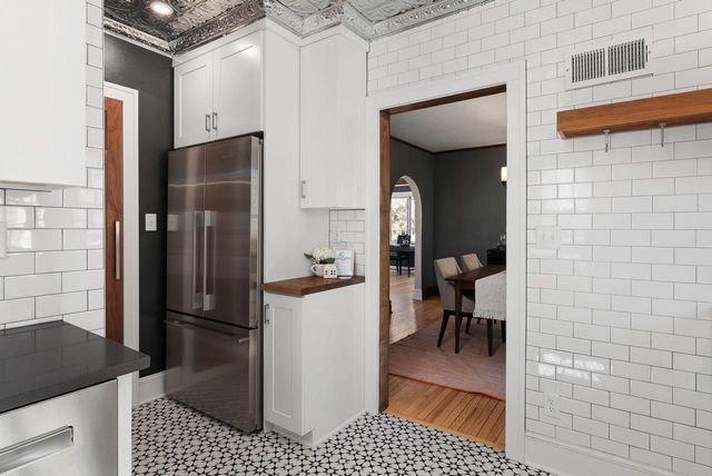 2557 Chamberlain Avenue, Madison, WI 53705