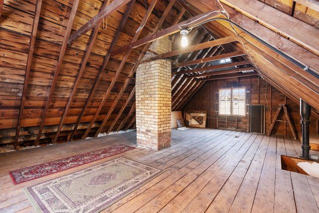 2557 Chamberlain Avenue, Madison, WI 53705