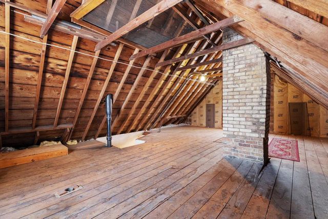 2557 Chamberlain Avenue, Madison, WI 53705