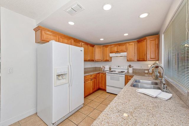 6530 Steffano Ct, Citrus Heights, CA 95621
