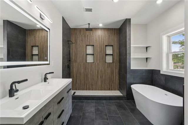 1318 Pine Avenue, Atlanta, GA 30344