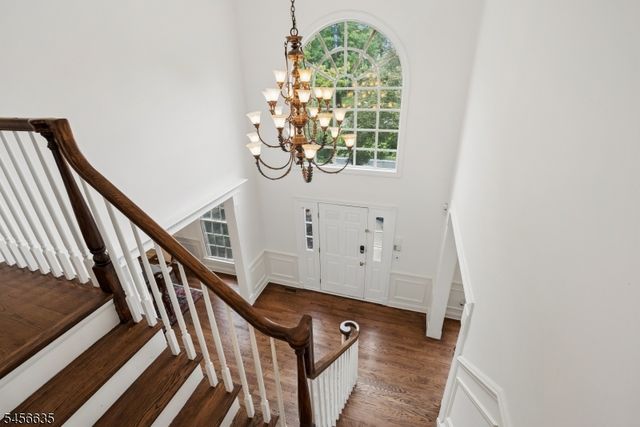 18 DOWNINGTOWN COURT, Warren Twp., NJ 07059