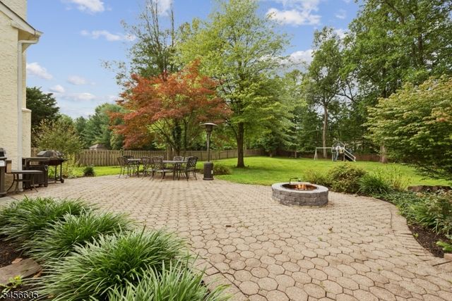 18 DOWNINGTOWN COURT, Warren Twp., NJ 07059