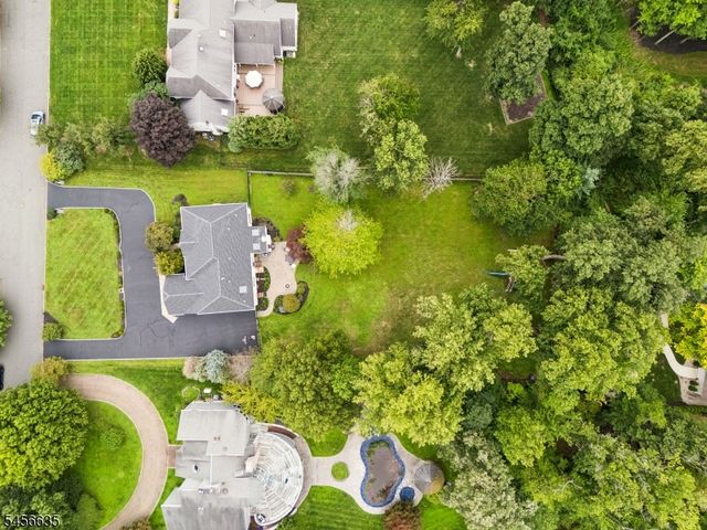 18 DOWNINGTOWN COURT, Warren Twp., NJ 07059