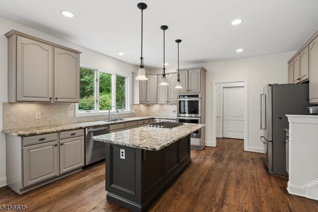 18 DOWNINGTOWN COURT, Warren Twp., NJ 07059
